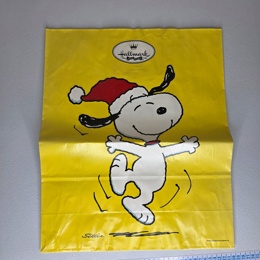 Hallmark Gift‎ Bag Yellow Peanuts Snoopy Christmas Vintage 2000 EP185BA